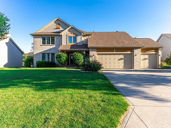 3rd image of 15009 Sea Holly Ct