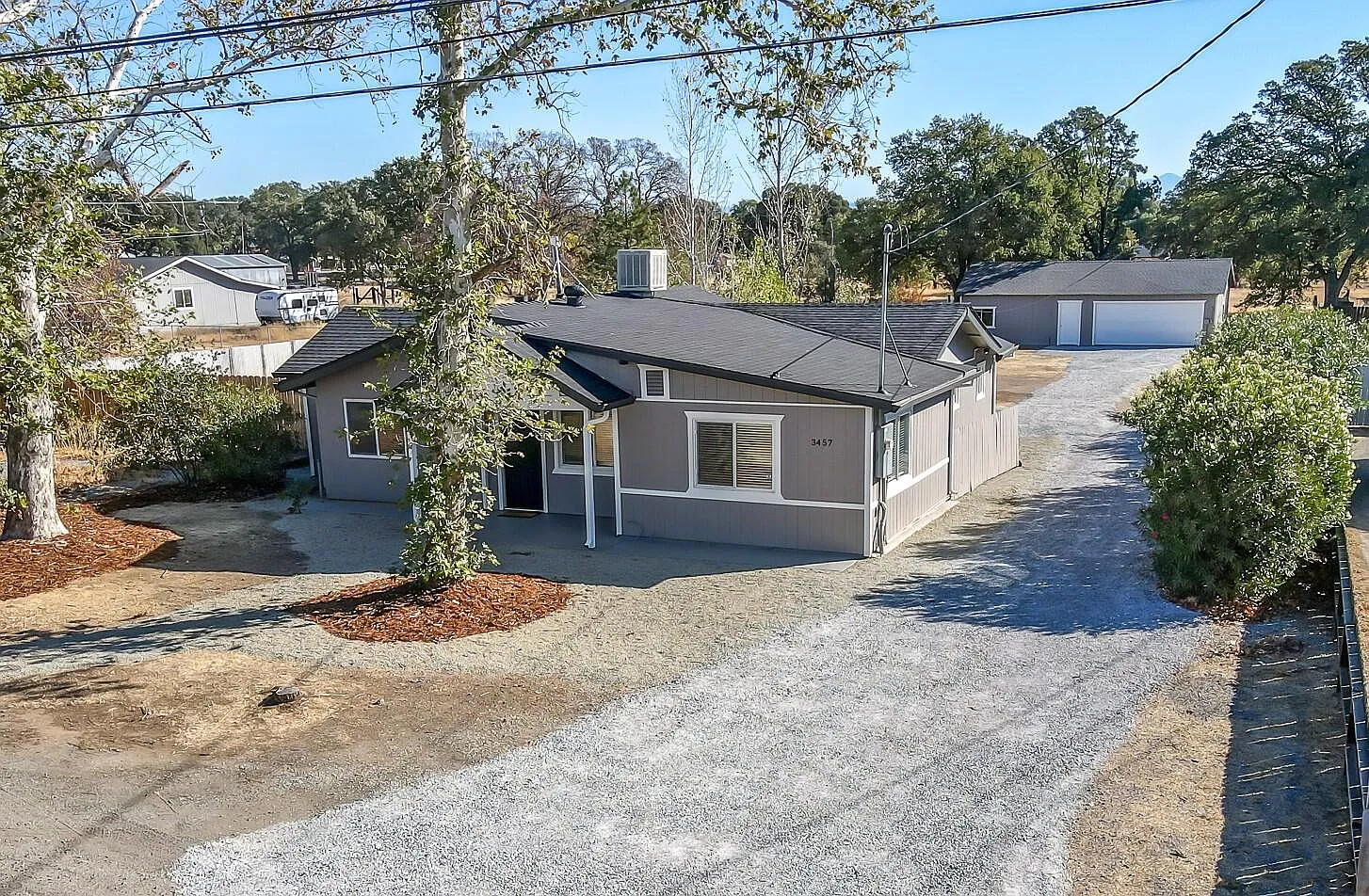 3457 Charles St photo 1