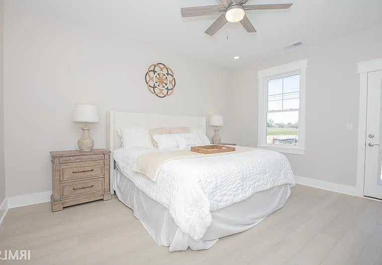 Second bedroom