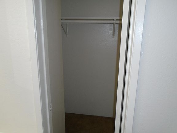 3rd image of 220 Elm Ave APT 211