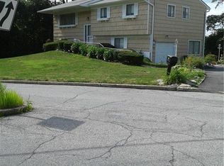 81 Hillcrest Ave, White Plains, NY 10607