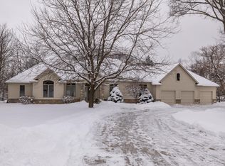 3049 Cates Ln SW, Rochester, MN 55902