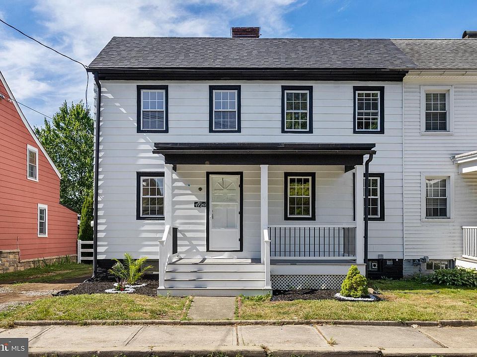 1st image of 10 Front St