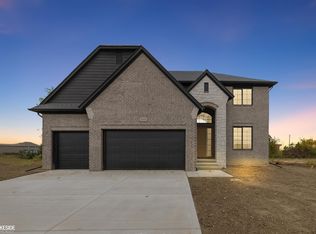 56703 Cortona Dr, Macomb, MI 48042