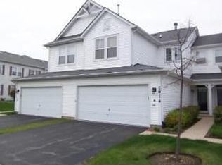 2855 Falling Waters Ln, Lindenhurst, IL 60046