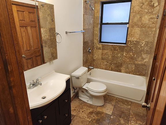2nd image of 3538 S King Dr #1N