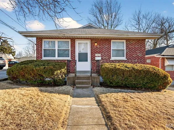 4509 Holly Hills Ave, Saint Louis, MO 63116