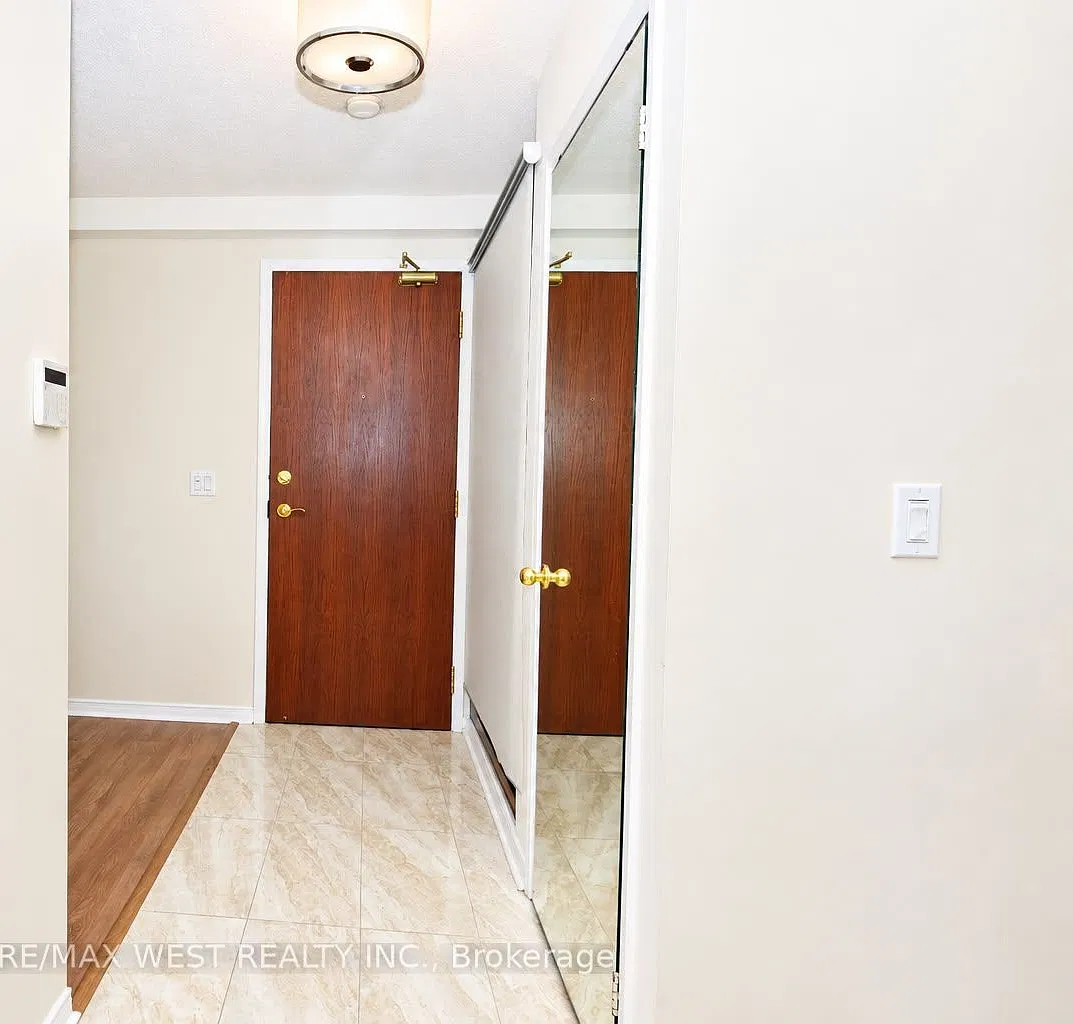 2 bed, $2,550 — Photo 3