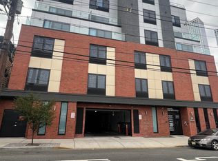 211 Baldwin Ave #202, Jersey City, NJ 07306