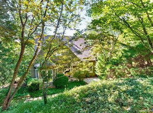 1381 Gristmill Dr, Charlottesville, VA 22902