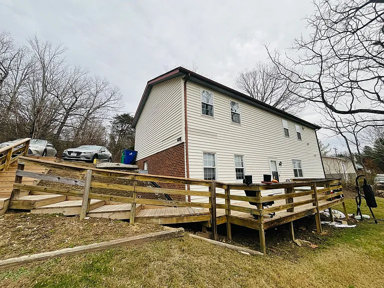1233PB -Ellett Road Duplexes -Lester - M — Photo 22
