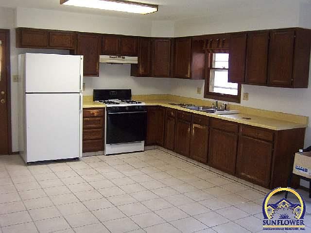 2nd image of 4224 NW Morley Rd