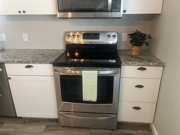 3rd image of 5404 33rd St