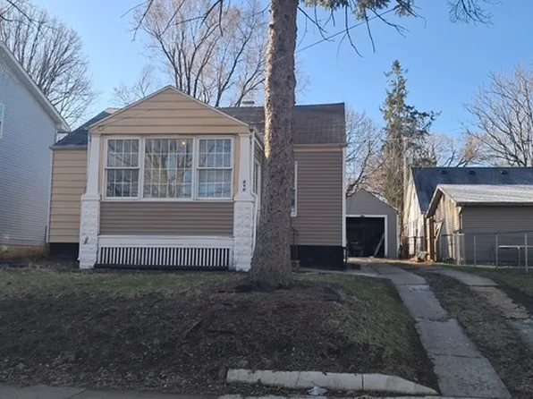 212 W Division St, Bloomington, IL 61701