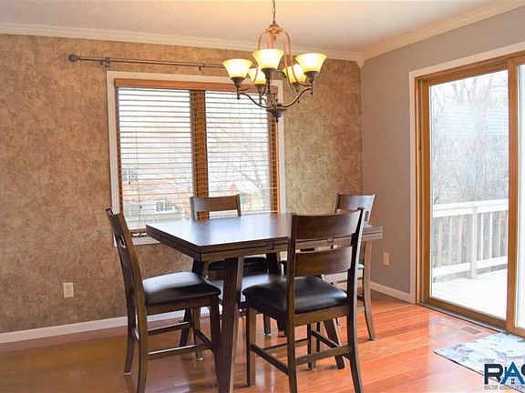 3rd image of 3136 W Auburn Hills Ct