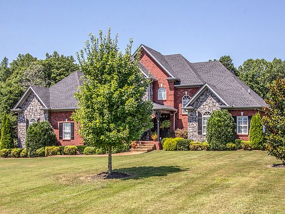 5th image of 2307 Lucerne Ln