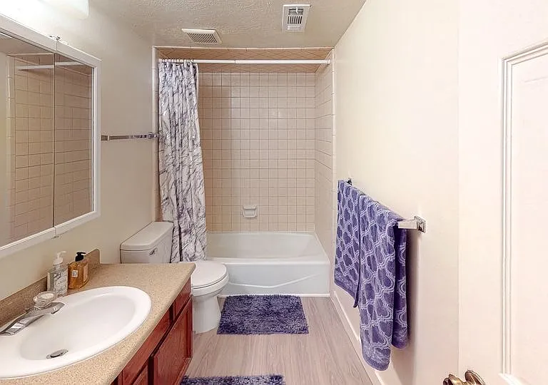 958 E 500th St N #4 — Photo 10