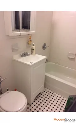 Rented by Modern Spaces | media 36