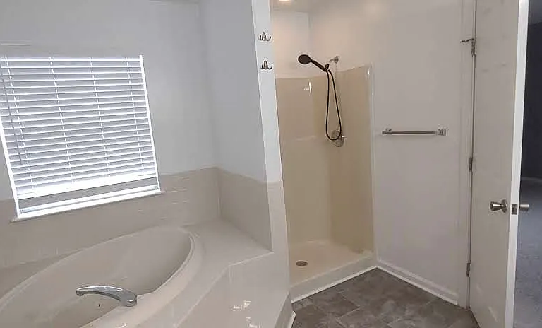 801 Ward Ct — Photo 16