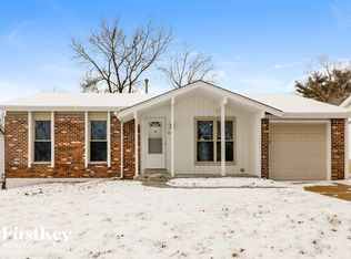 411 Cardiff Ln, Ballwin, MO 63021