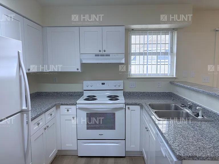 529 Lantana Ln — Photo 7