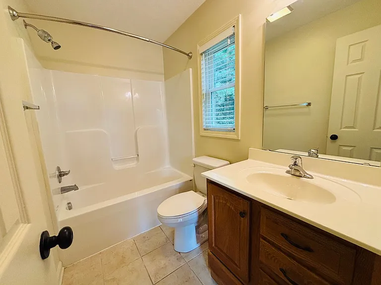 812 Glade Rd — Photo 10