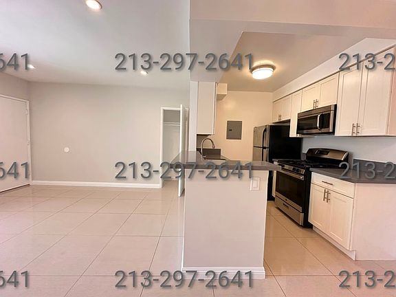 2nd image of 1241 Tamarind Ave #6
