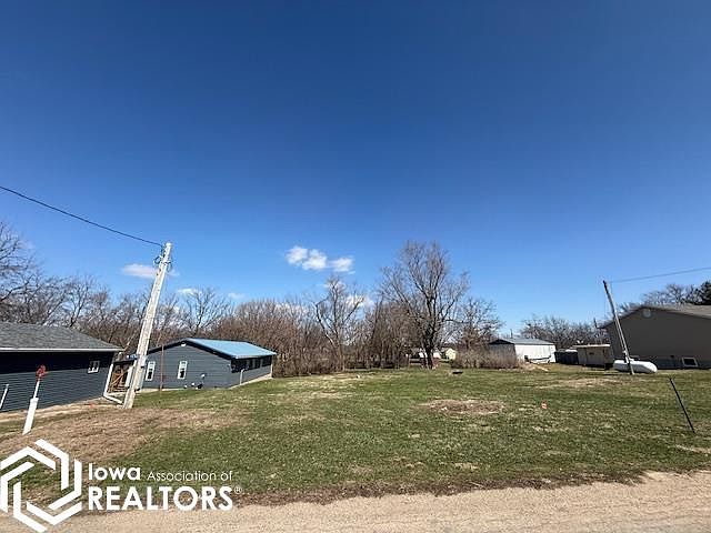 1st image of 1251 Holiday Ln