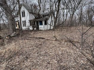 44668 140th St, Blue Earth, MN 56013