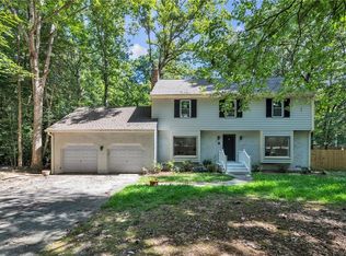 2 Clarendon Ct, Williamsburg, VA 23188