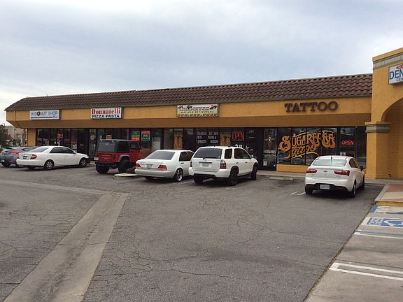 2nd image of 304 W Los Angeles Ave
