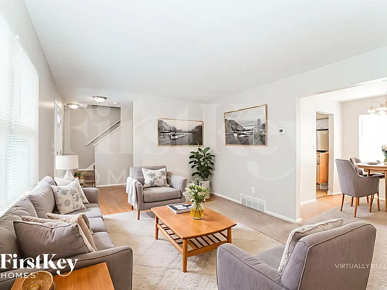 1369 Greenock Rd — Photo 5