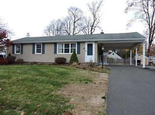 30 David St, Enfield, CT 06082