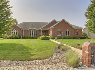 1405 Woodberry Dr, Mahomet, IL
