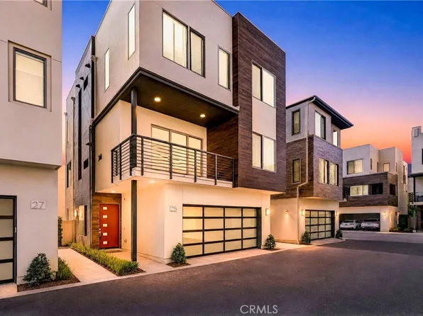 25 Ebb Tide Cir, Newport Beach, CA 92663