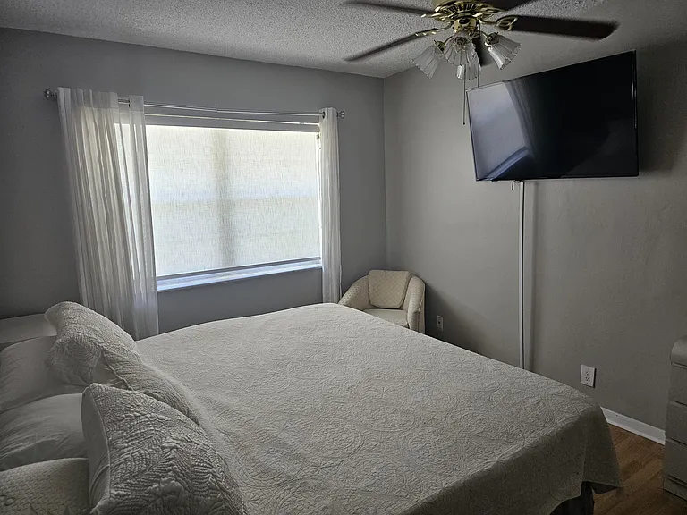 2475 W Golf Blvd #243 — Photo 8