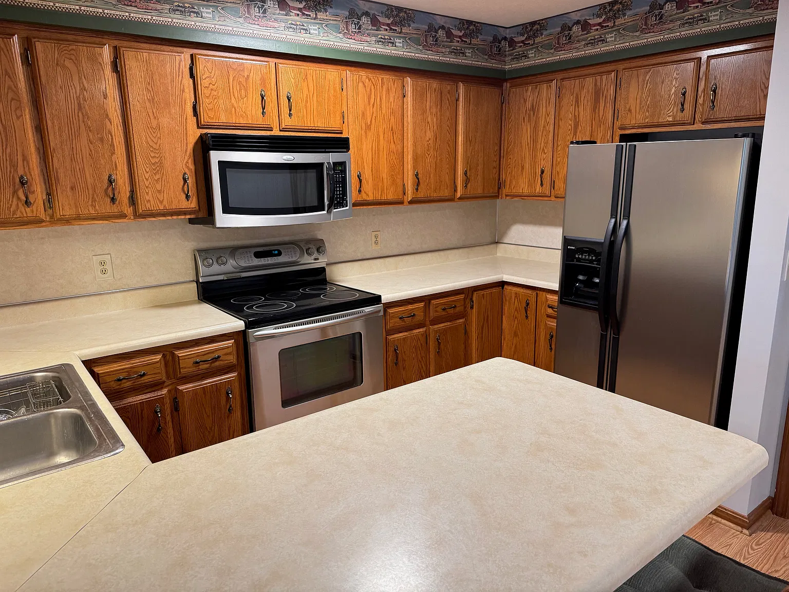 3 bed, 1410 sqft, $1,700 — Photo 3
