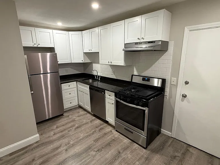 Upton St Apartments LLC — Photo 15