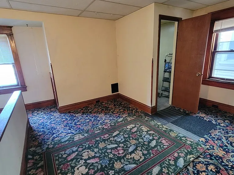 1107 Maple St — Photo 5
