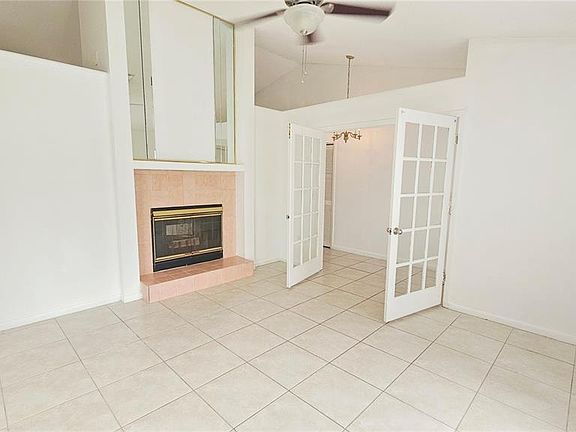 5th image of 11318 Palomar St