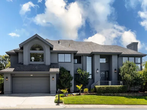 290 Fairway Dr, Half Moon Bay, CA 94019