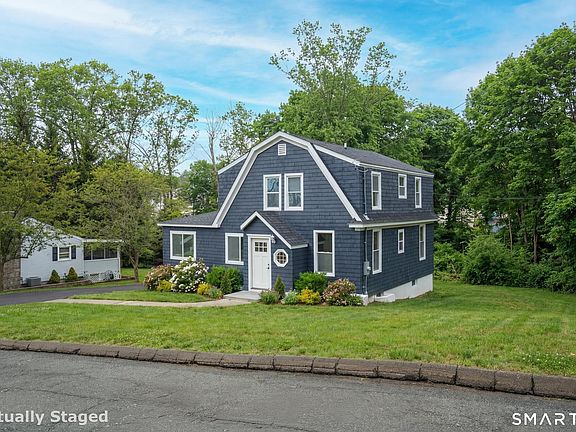 2nd image of 6 Juniper Ridge Drive