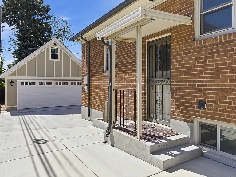 2254 S Texas St — Photo 29