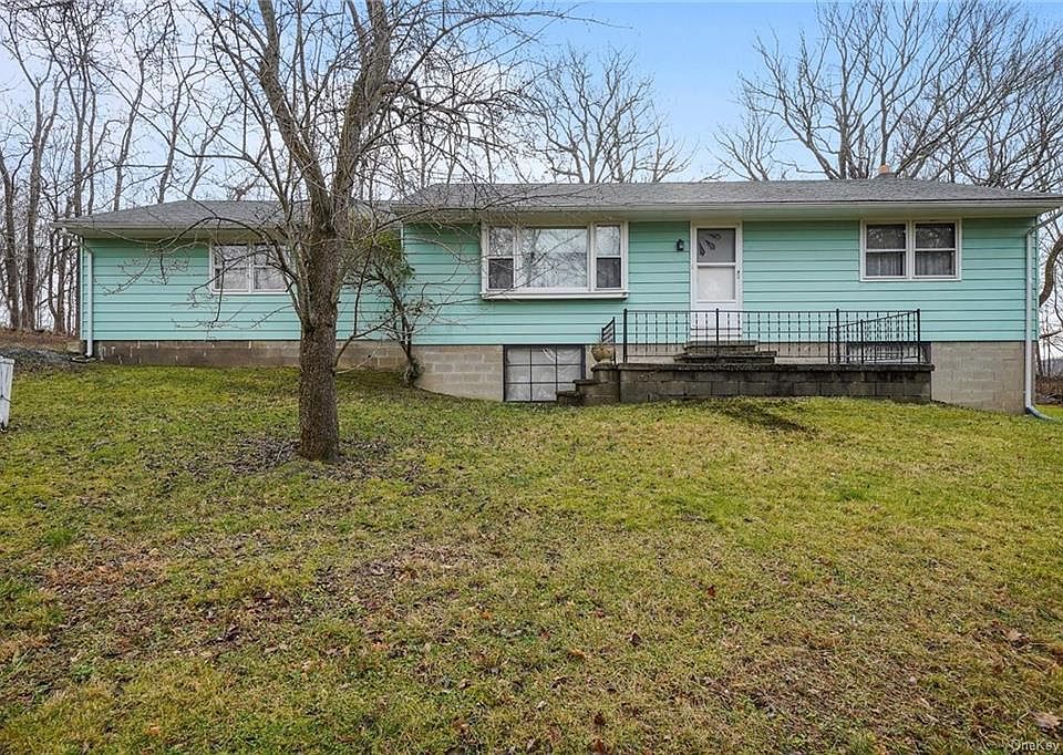 1st image of 643 Minisink Tpke