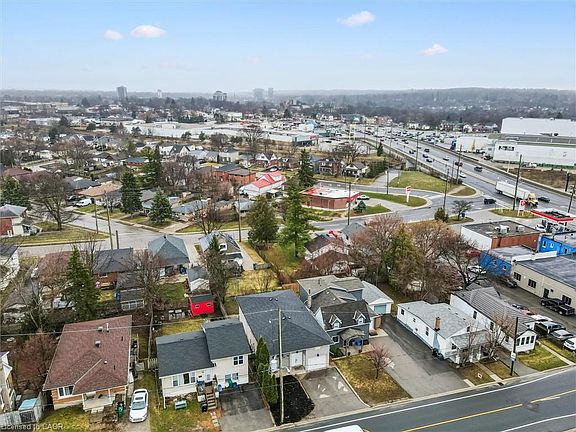4th image of 18 Avenue Rd