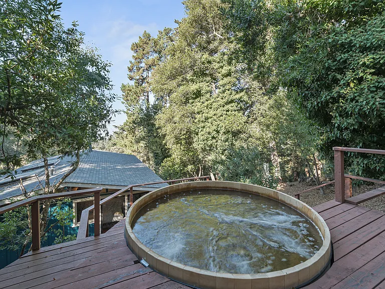 2822 Chelsea Dr — Photo 2
