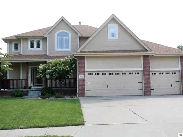 9235 Park View Blvd, La Vista, NE 68128
