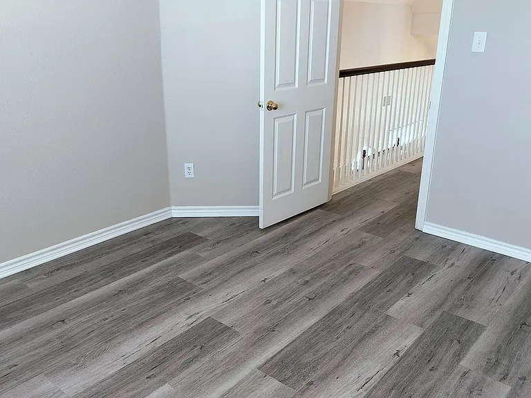 8001 Case Dr — Photo 62