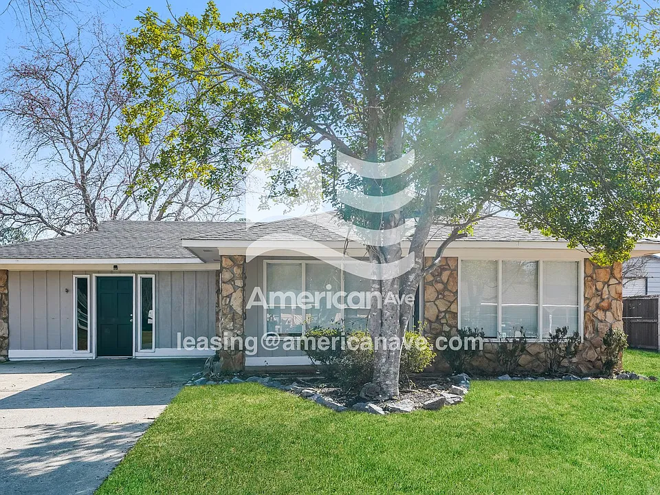 210 Scarborough Rd