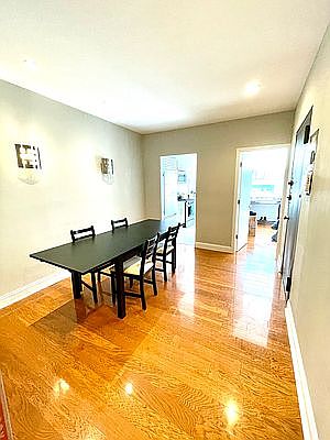 4th image of 1129 Lexington Ave APT 2